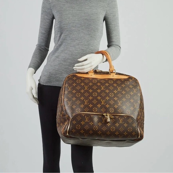 Authentic Louis Vuitton Evasion travel unisex monogram weekend bag
